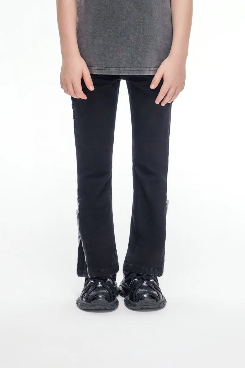 Kids Streamline Black Stacked - Image 3